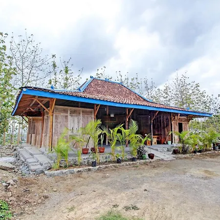 Capital O 93449 The Boekit Song Putri Resort-3